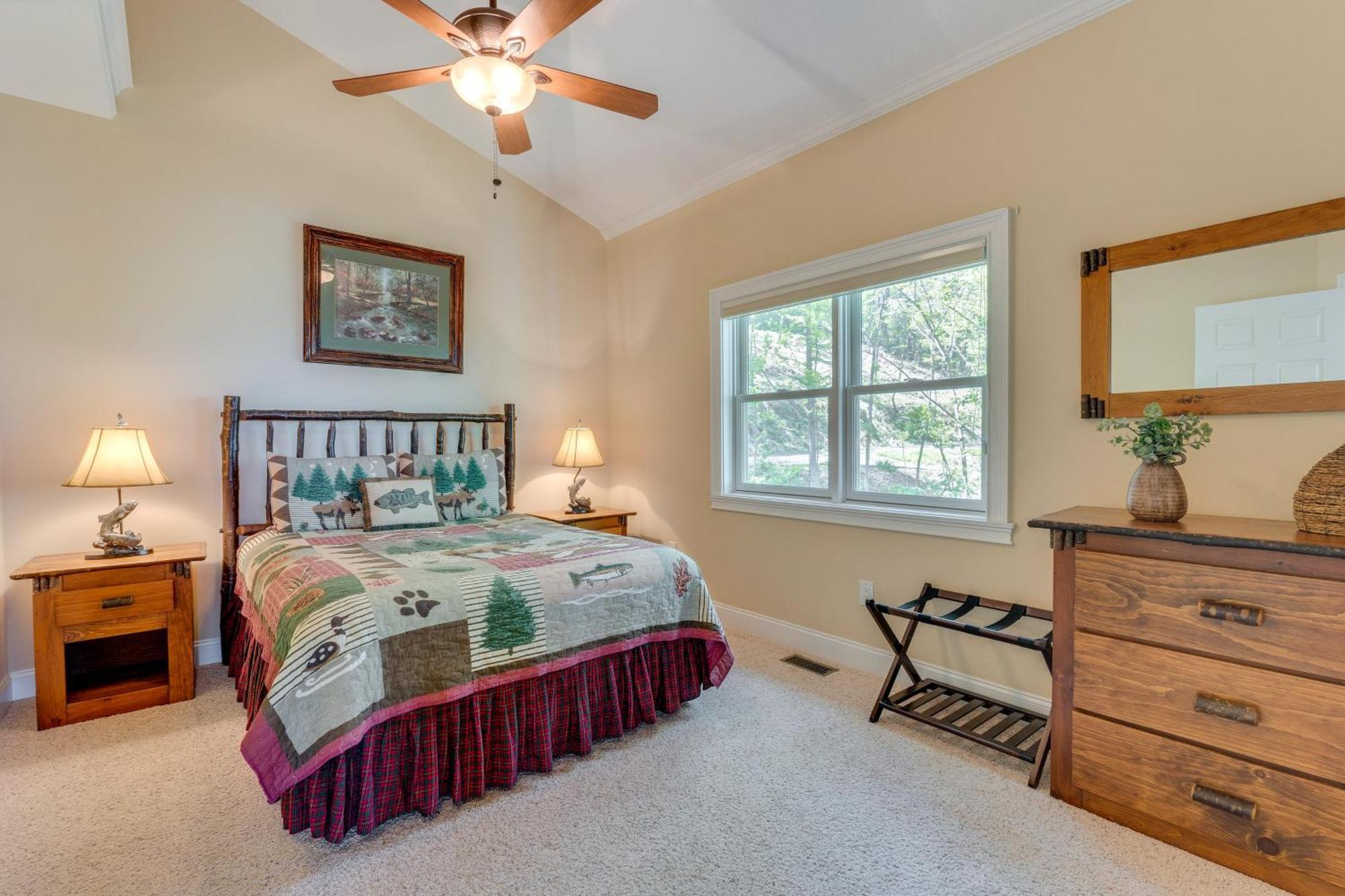 Lake-View Condo With Covered Deck In Hiawassee! Exterior foto
