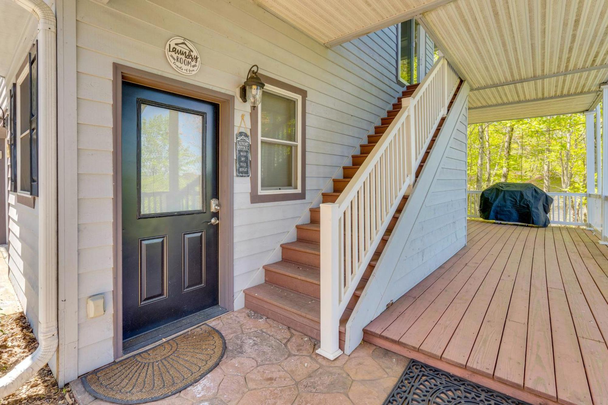Lake-View Condo With Covered Deck In Hiawassee! Exterior foto