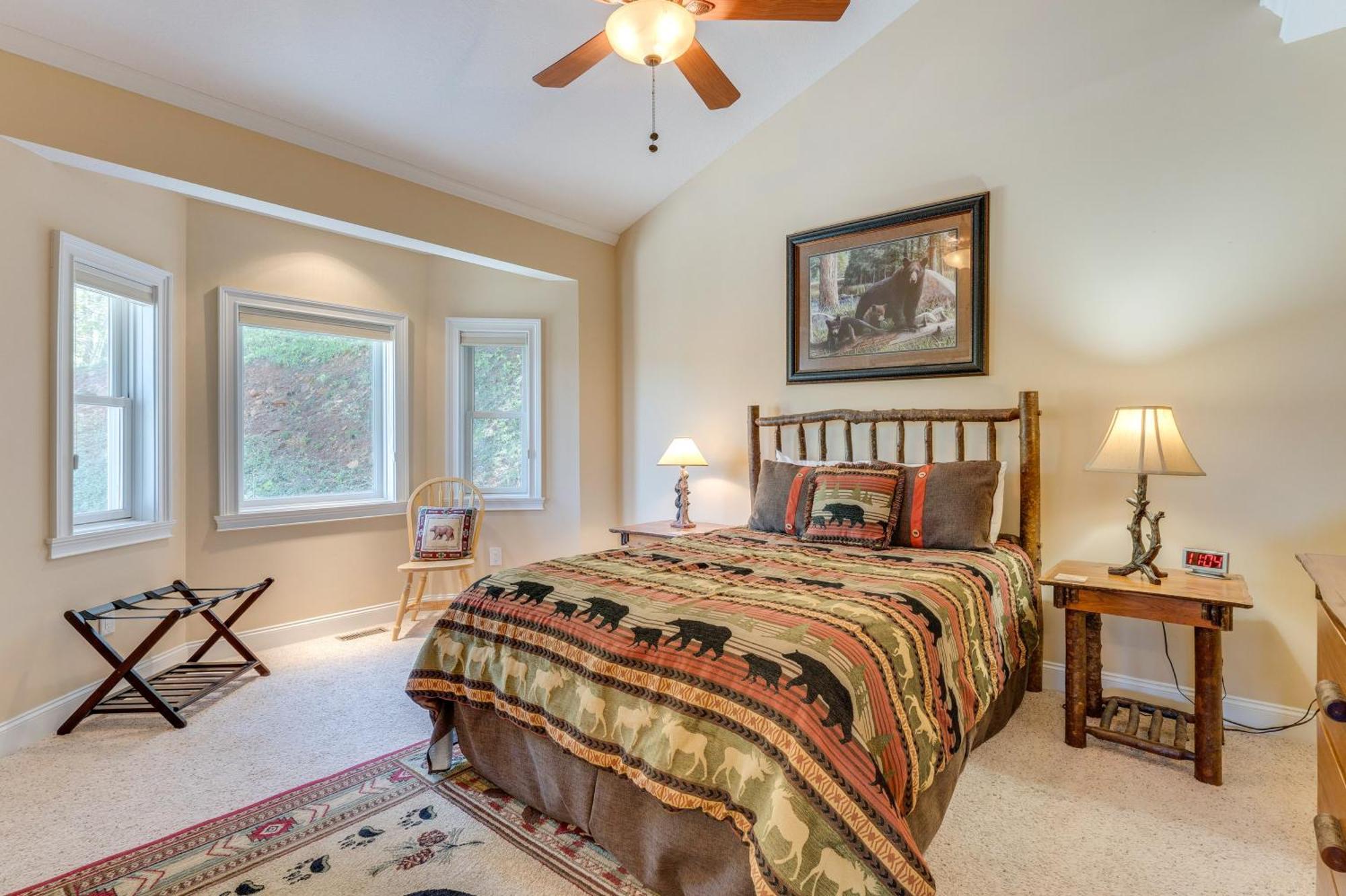 Lake-View Condo With Covered Deck In Hiawassee! Exterior foto