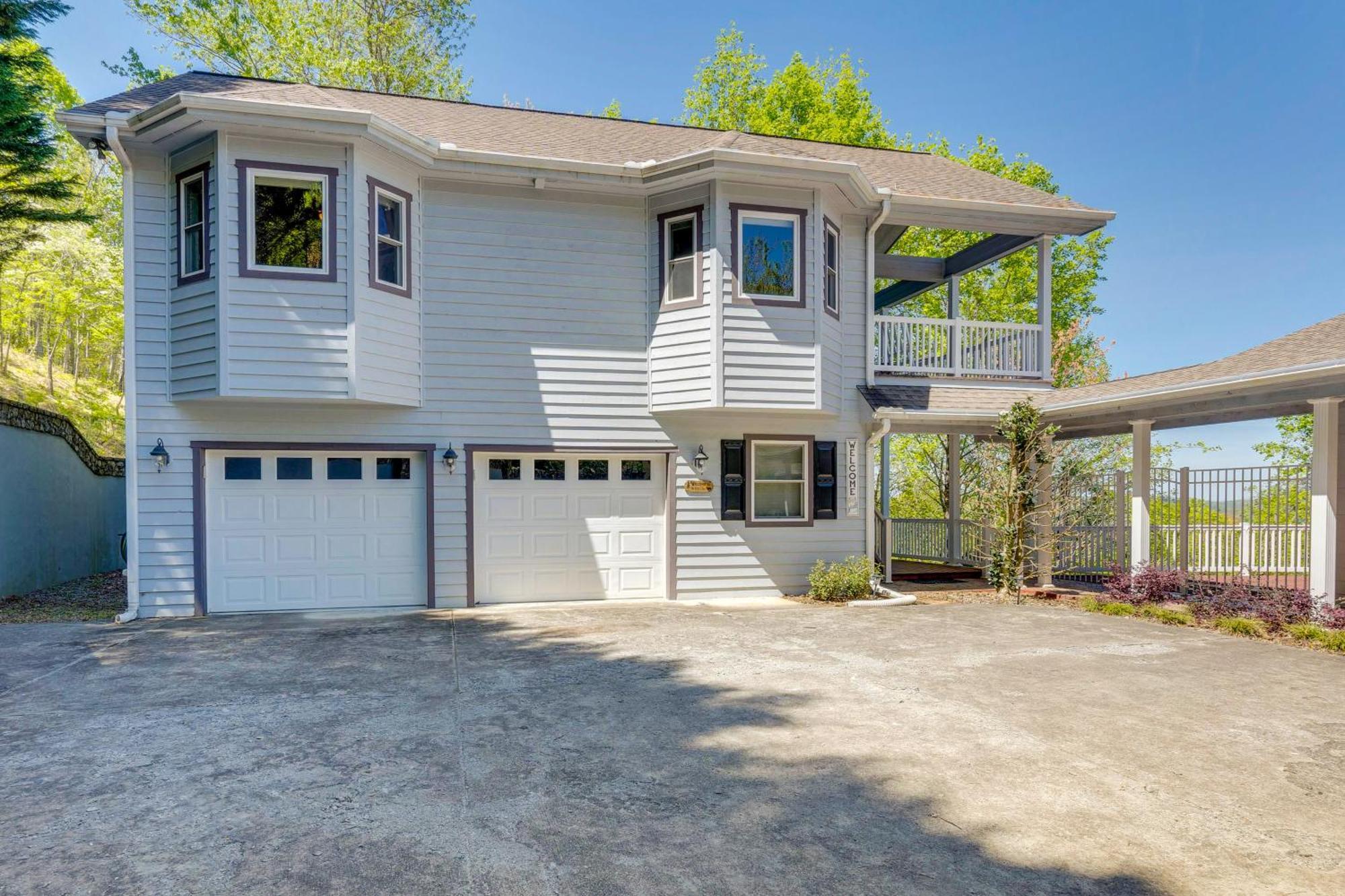 Lake-View Condo With Covered Deck In Hiawassee! Exterior foto